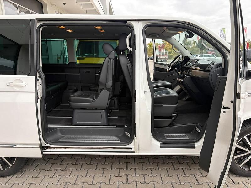 Weiß Gebraucht 2017 VW Multivan Van | 25.000 € (Etwas zu teuer) - Bild 1/4