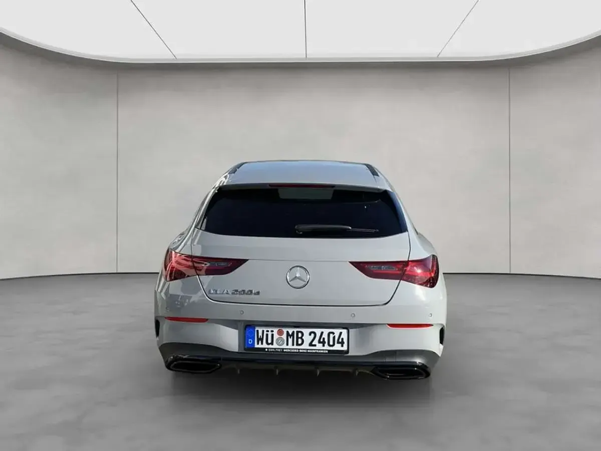 Gebraucht Mercedes CLA200 Edition 150 PS (110 kW) 2025 Manufaktur alpingrau uni Kombi