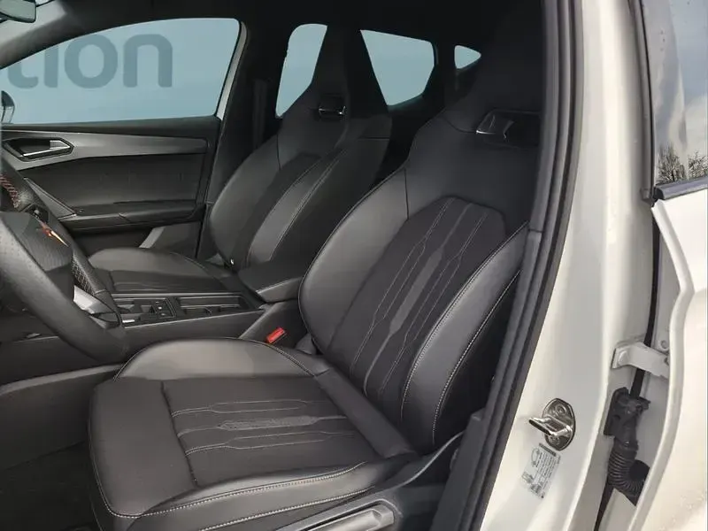 Gebraucht Cupra Leon 300 PS (220 kW) 2024 Weiß Kleinwagen
