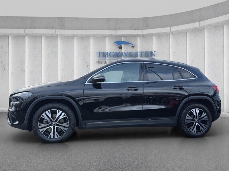 Gebraucht Mercedes GLA250 Progressive 163 PS (119 kW) 2023 Andere farbe SUV
