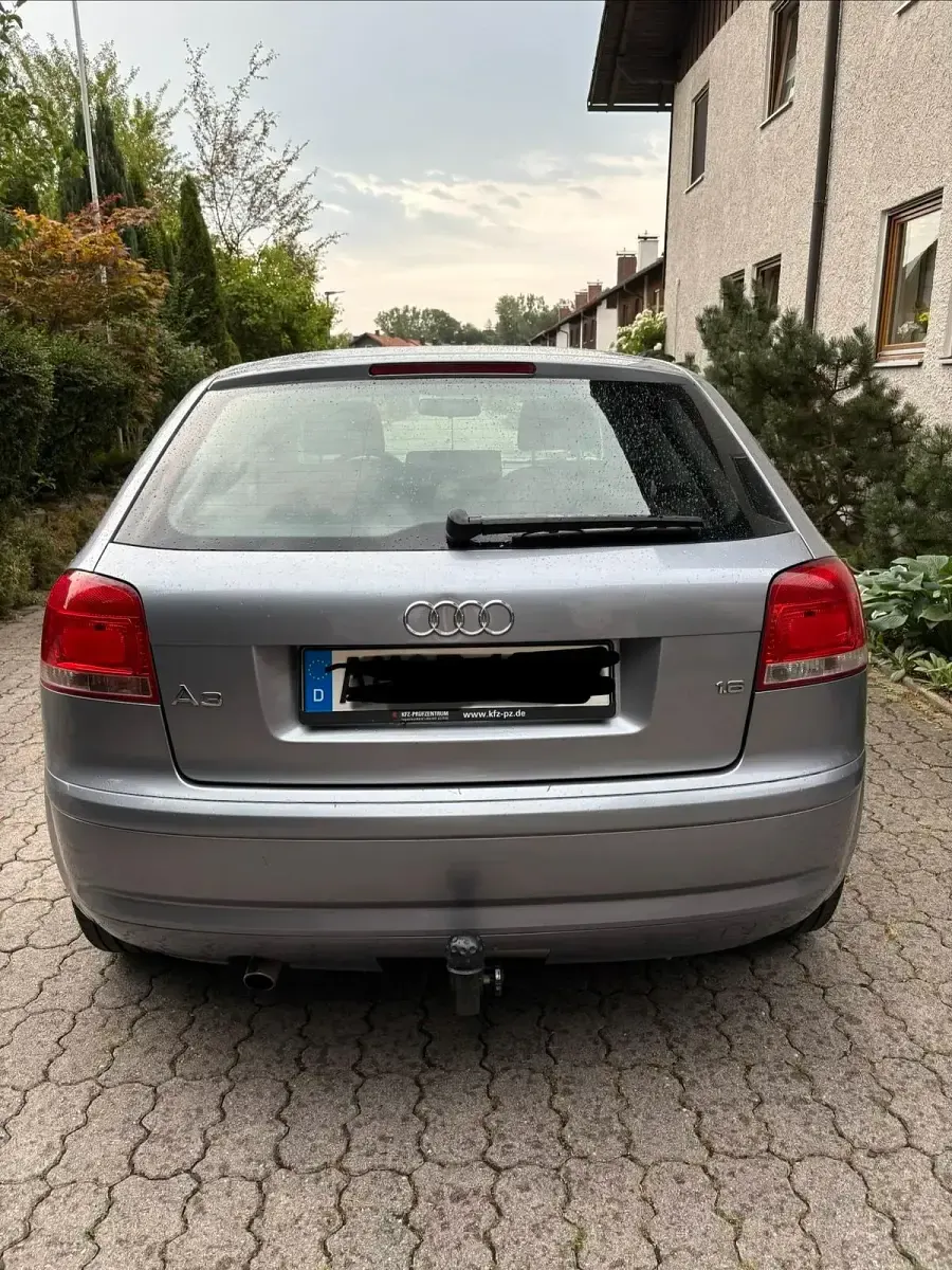 Gebraucht Audi A3 Sportback 102 PS (75 kW) 2005 Silber Kleinwagen