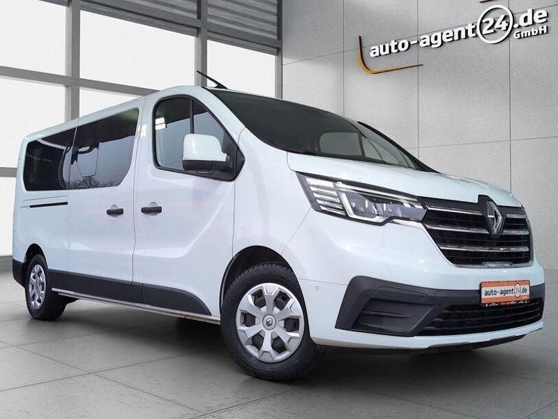 Gebraucht Renault Trafic Life 120 PS (88 kW) 2023 Weiss Van / Kleinbus