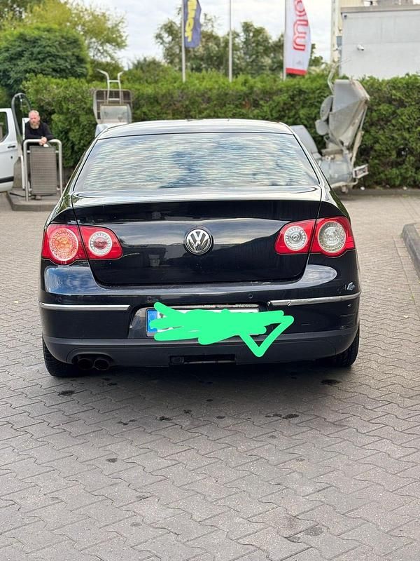Schwarz Gebraucht 2006 VW Passat Limousine | 1.599 € (Superpreis) - Bild 1/4