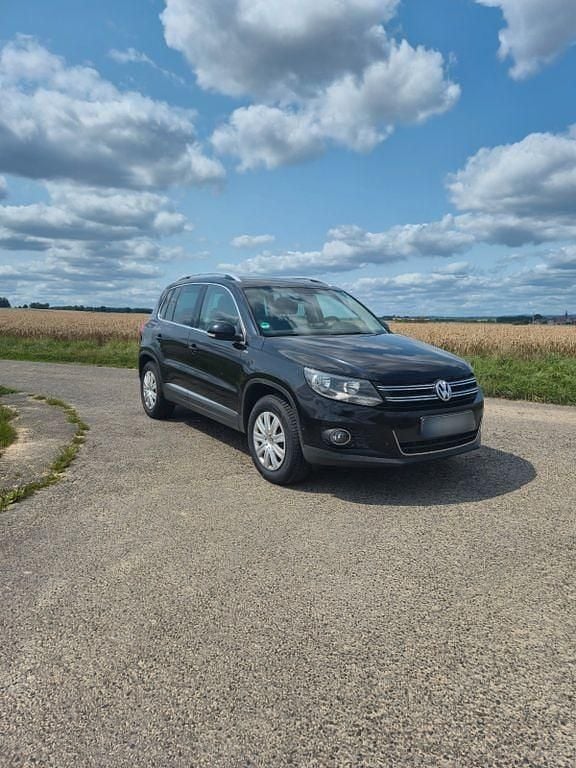 Gebraucht VW Tiguan Cup 140 PS (102 kW) 2014 Schwarz SUV