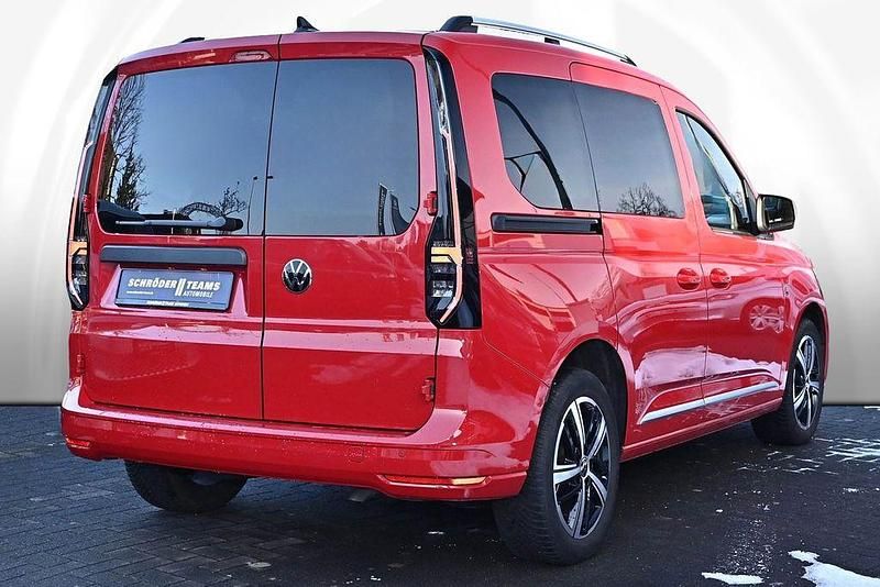 Gebraucht VW Caddy Style 114 PS (83 kW) 2022 Kirschrot Van / Kleinbus