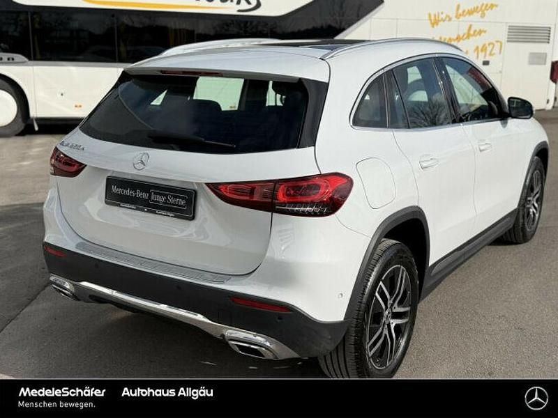 Gebraucht Mercedes GLA250 Progressive 218 PS (160 kW) 2021 Digitalweiß (metallic) SUV