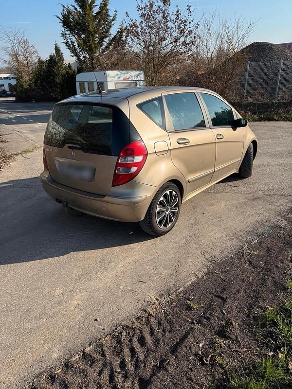 Gebraucht Mercedes A170 116 PS (85 kW) 2006 Gold Kleinwagen