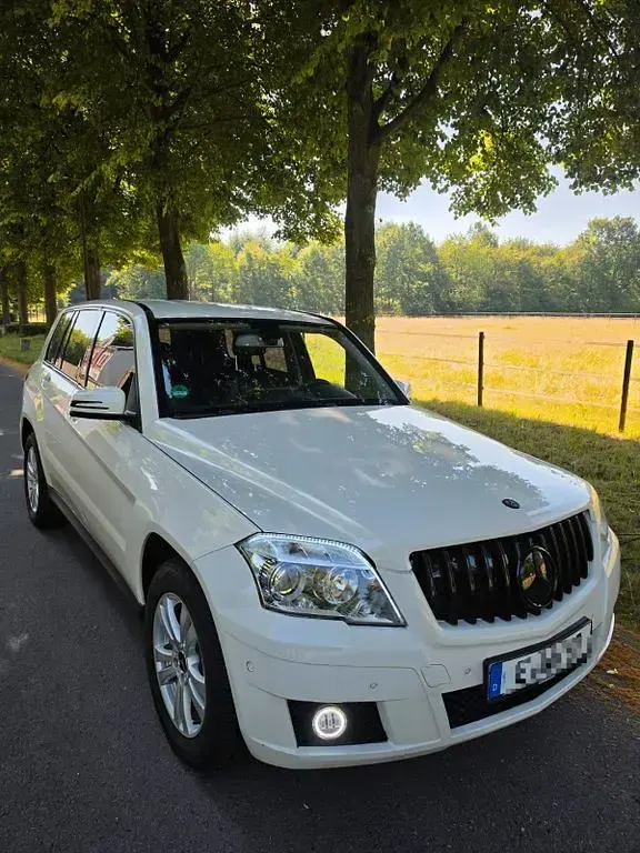 Gebraucht Mercedes GLK200 143 PS (105 kW) 2011 Weiß SUV