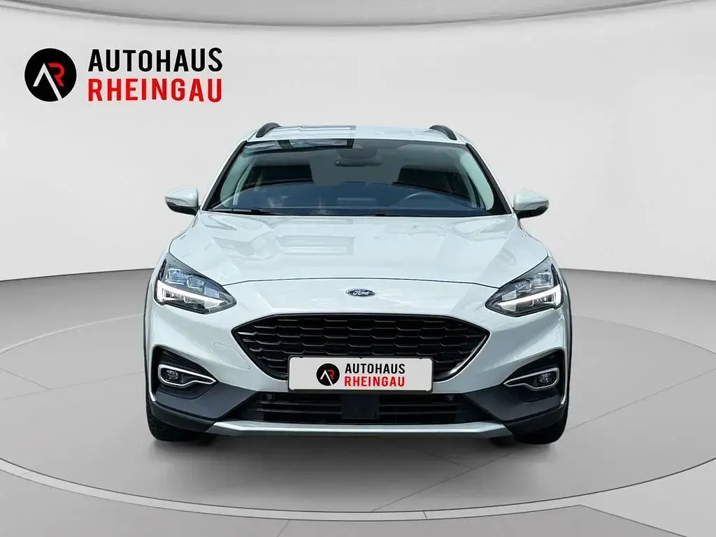 Gebraucht Ford Focus Active 155 PS (114 kW) 2021 Metropolisweiß metallic (metallic) Limousine