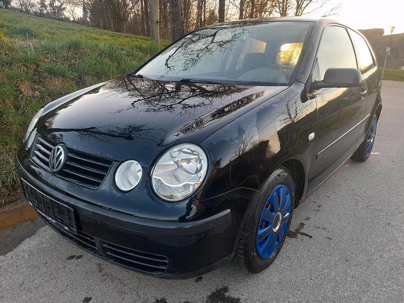Gebraucht VW Polo 54 PS (39 kW) 2003 Schwarz Kleinwagen