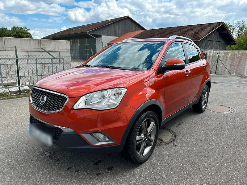 Gebraucht Ssangyong (KGM) Korando 175 PS (128 kW) 2012 Orange SUV