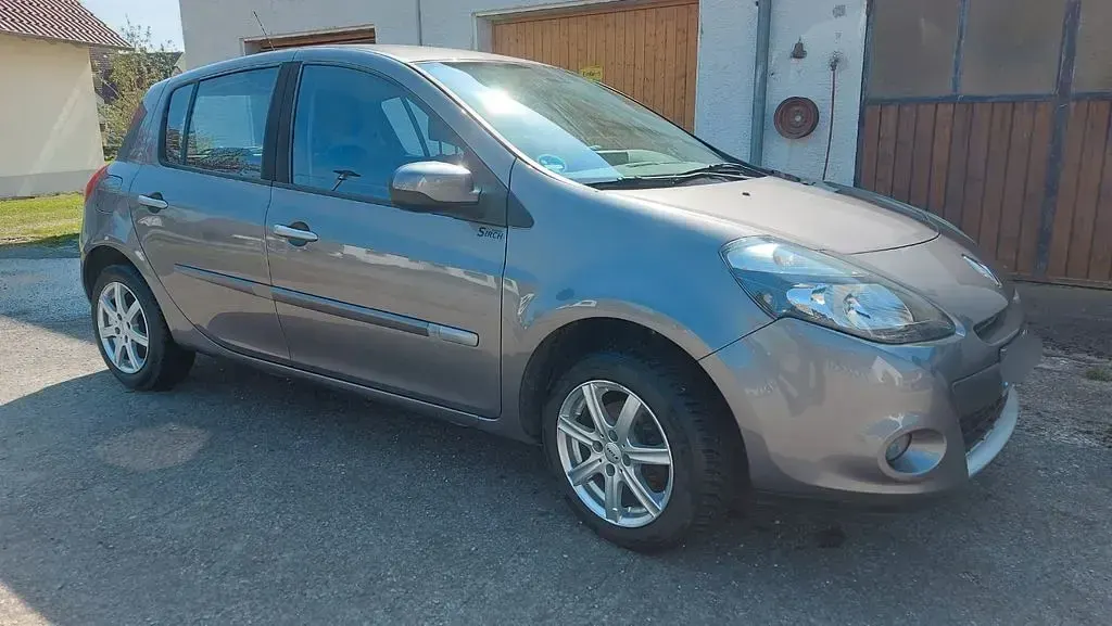 Gebraucht Renault Clio Expression 75 PS (55 kW) 2011 Grau Limousine
