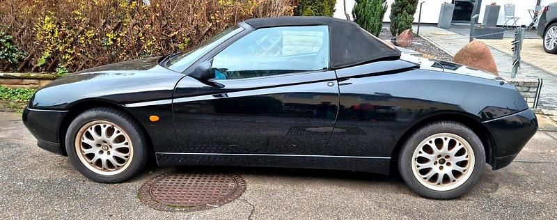 Gebraucht Alfa Romeo Spider 155 PS (114 kW) 1999 Schwarz Cabrio