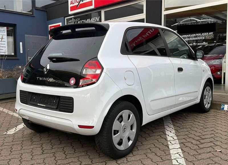 Używany Renault Twingo Life 69 KM (50 kW) 2018 Biały Hatchback