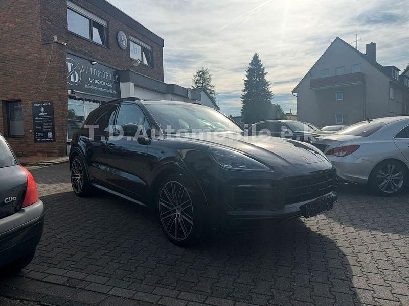 Gebraucht Porsche Cayenne S 441 PS (324 kW) 2019 Schwarz SUV