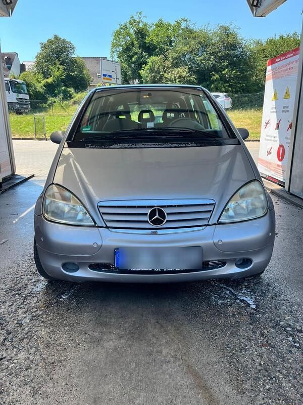 Silber Gebraucht 1999 Mercedes A160 Elegance Kleinwagen | 1.300 € (Fairer Preis) - Bild 1/4