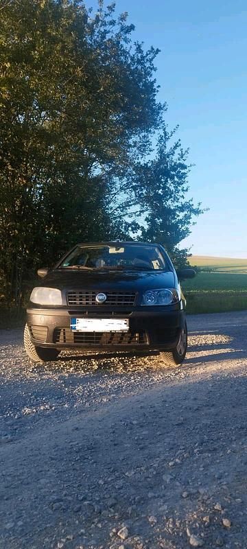 Gebraucht 2004 Fiat Punto Kleinwagen | 600 € (Guter Preis) - Bild 1/4