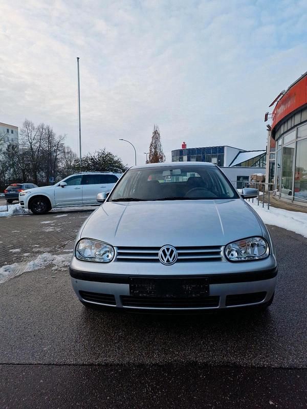 Gebraucht VW Golf IV 75 PS (55 kW) 2002 Grau Kleinwagen