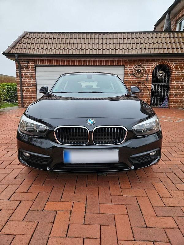 Gebraucht BMW 118 Advantage 136 PS (100 kW) 2017 Schwarz Kleinwagen