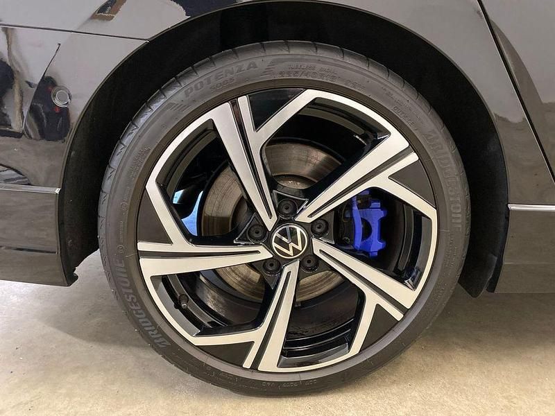 Gebraucht VW Golf VIII R 320 PS (235 kW) 2023 Schwarz Kombi