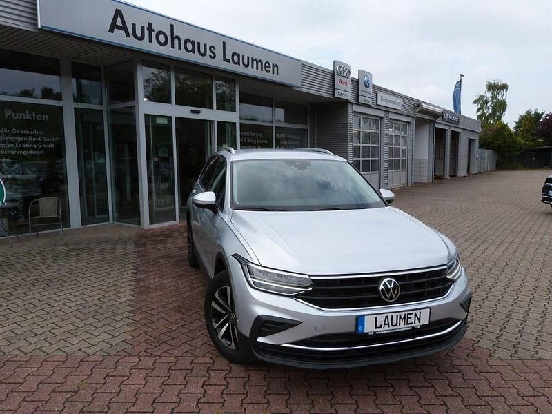 Reflexsilber metallic Gebraucht 2021 VW Tiguan United SUV | 24.900 € (Guter Preis) - Bild 1/1