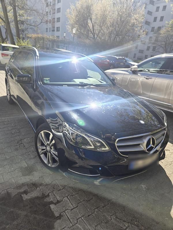 Gebraucht Mercedes E250 Avantgarde 204 PS (150 kW) 2016 Schwarz Kombi