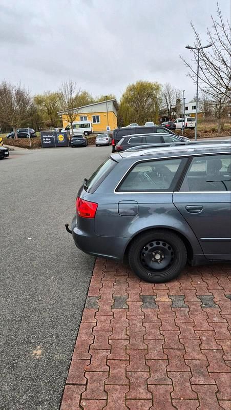 Gebraucht Audi A4 131 PS (96 kW) 2005 Grau Kombi