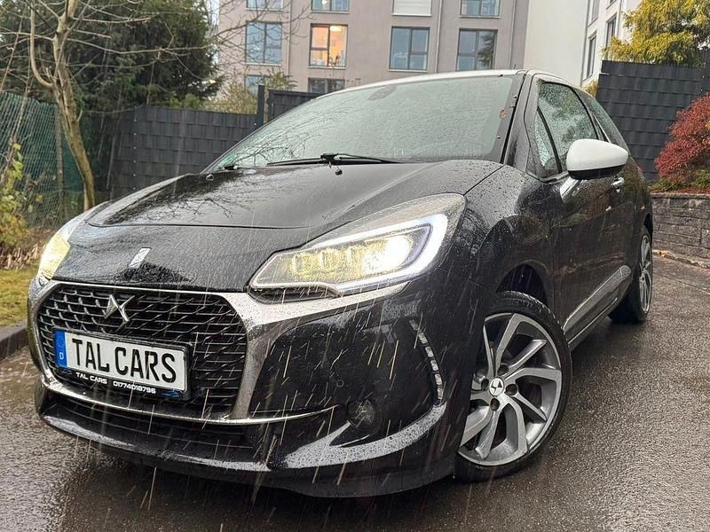 Schwarz Gebraucht 2017 DS Automobiles DS3 Limousine | 7.999 € (Guter Preis) - Bild 1/4