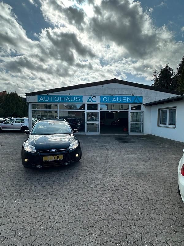 Second-hand Ford Focus 116 CP (85 kW) 2012 Negru Break