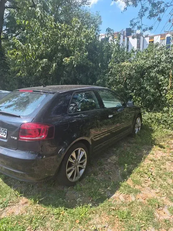 Gebraucht Audi A3 Sport 125 PS (91 kW) 2011 Schwarz Kleinwagen