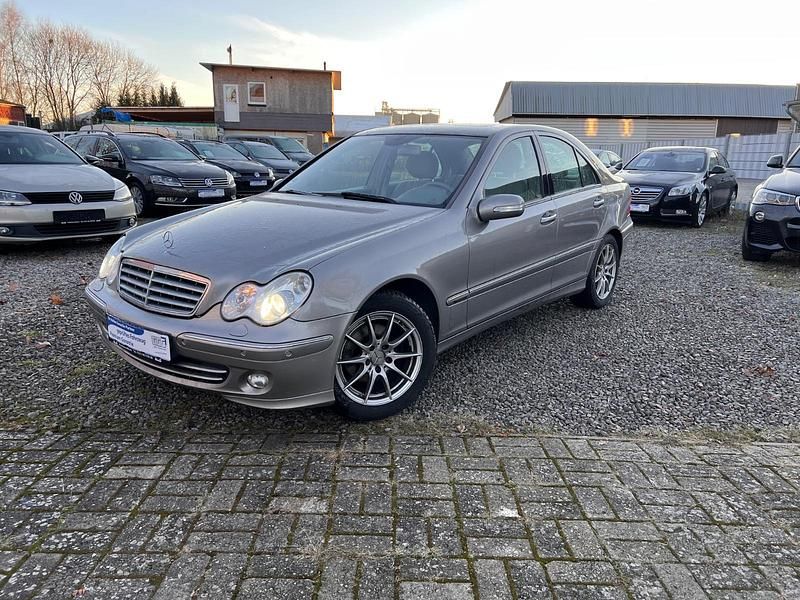 Gebraucht Mercedes C220 150 PS (110 kW) 2006 Grau Limousine