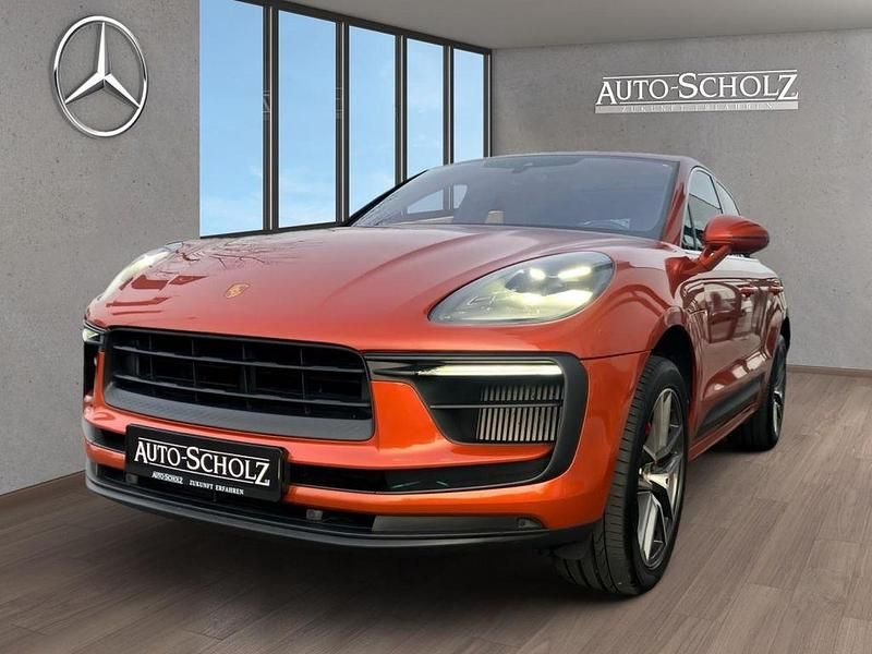 Orange Gebraucht 2023 Porsche Macan S SUV | 72.658 € (Fairer Preis) - Bild 1/4