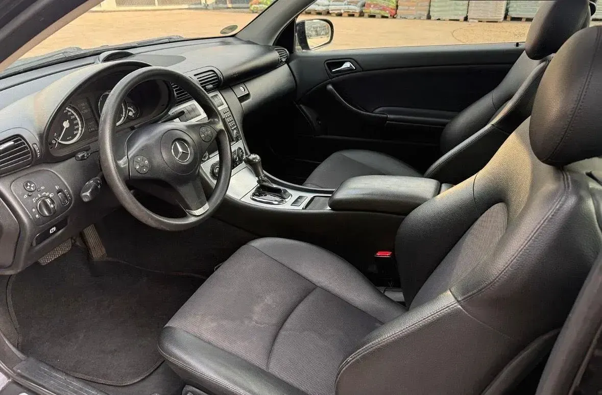 Gebraucht Mercedes CLC220 150 PS (110 kW) 2008 Schwarz Kleinwagen