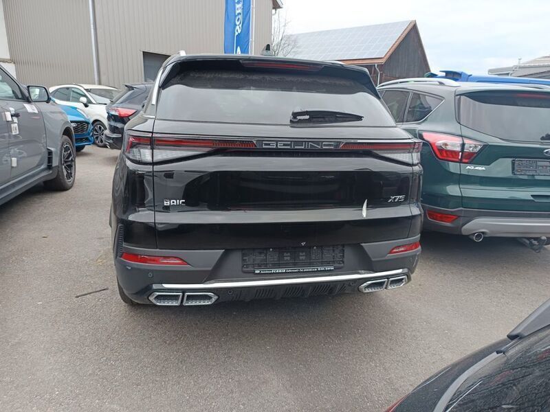 Neu Baic X75 177 PS (130 kW) 2025 Schwarz SUV