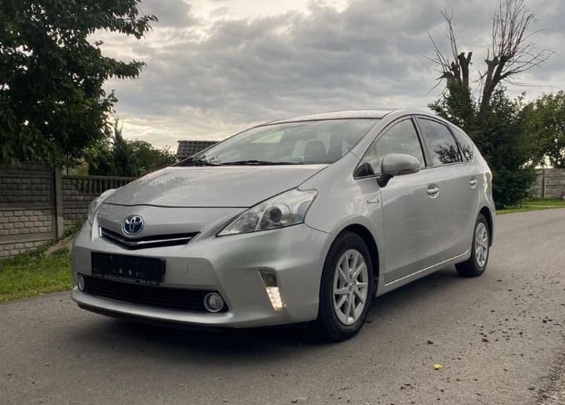 Gebraucht Toyota Prius+ Plus 136 PS (100 kW) 2013 Silber Van / Kleinbus