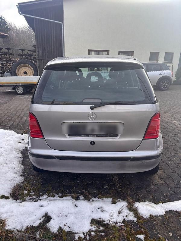 Gebraucht Mercedes A170 90 PS (66 kW) 2000 Silber Van / Kleinbus