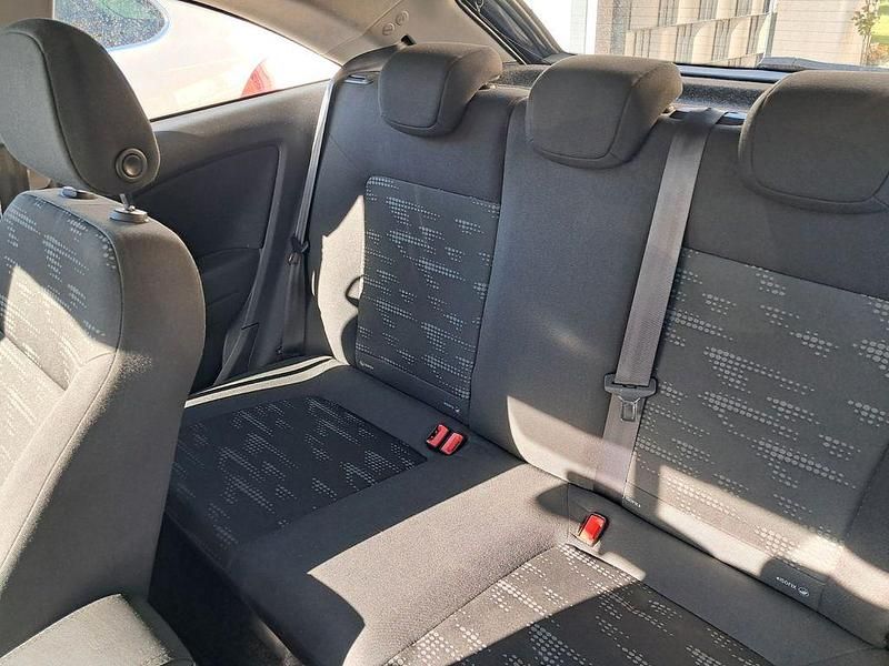 Second-hand Opel Corsa 69 CP (50 kW) 2014 Negru Hatchback