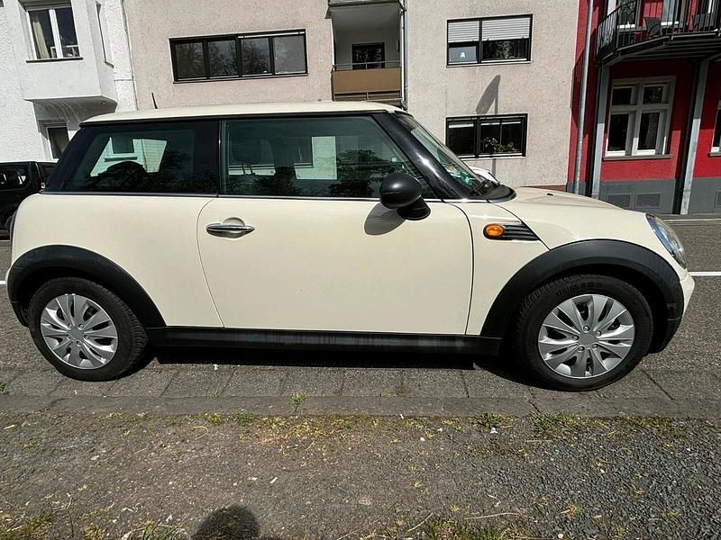 Second-hand Mini ONE 75 CP (55 kW) 2009 Alb Hatchback