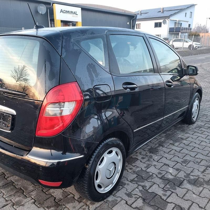 Gebraucht Mercedes A180 Avantgarde 109 PS (80 kW) 2010 Schwarz Van / Kleinbus
