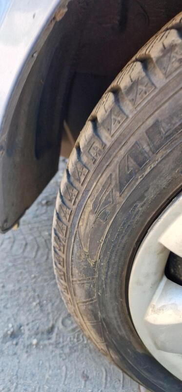Blau Gebraucht 2004 Hyundai Getz Kleinwagen | 950 € (Guter Preis) - Bild 1/4