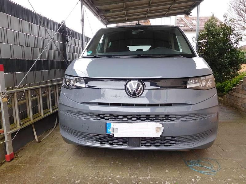 Gebraucht VW Multivan Goal 150 PS (110 kW) 2025 Grau Van