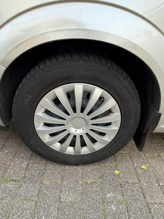 Silber Gebraucht 2005 Opel Zafira Van / Kleinbus | 2.400 € (Fairer Preis) - Bild 1/4