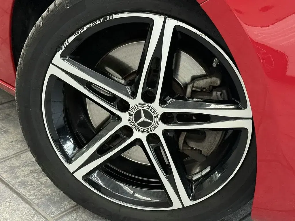 Gebraucht Mercedes A250 Progressive 224 PS (164 kW) 2018 Rot Limousine