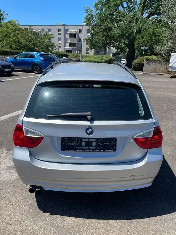Gebraucht BMW 325 219 PS (161 kW) 2005 Silber Kombi