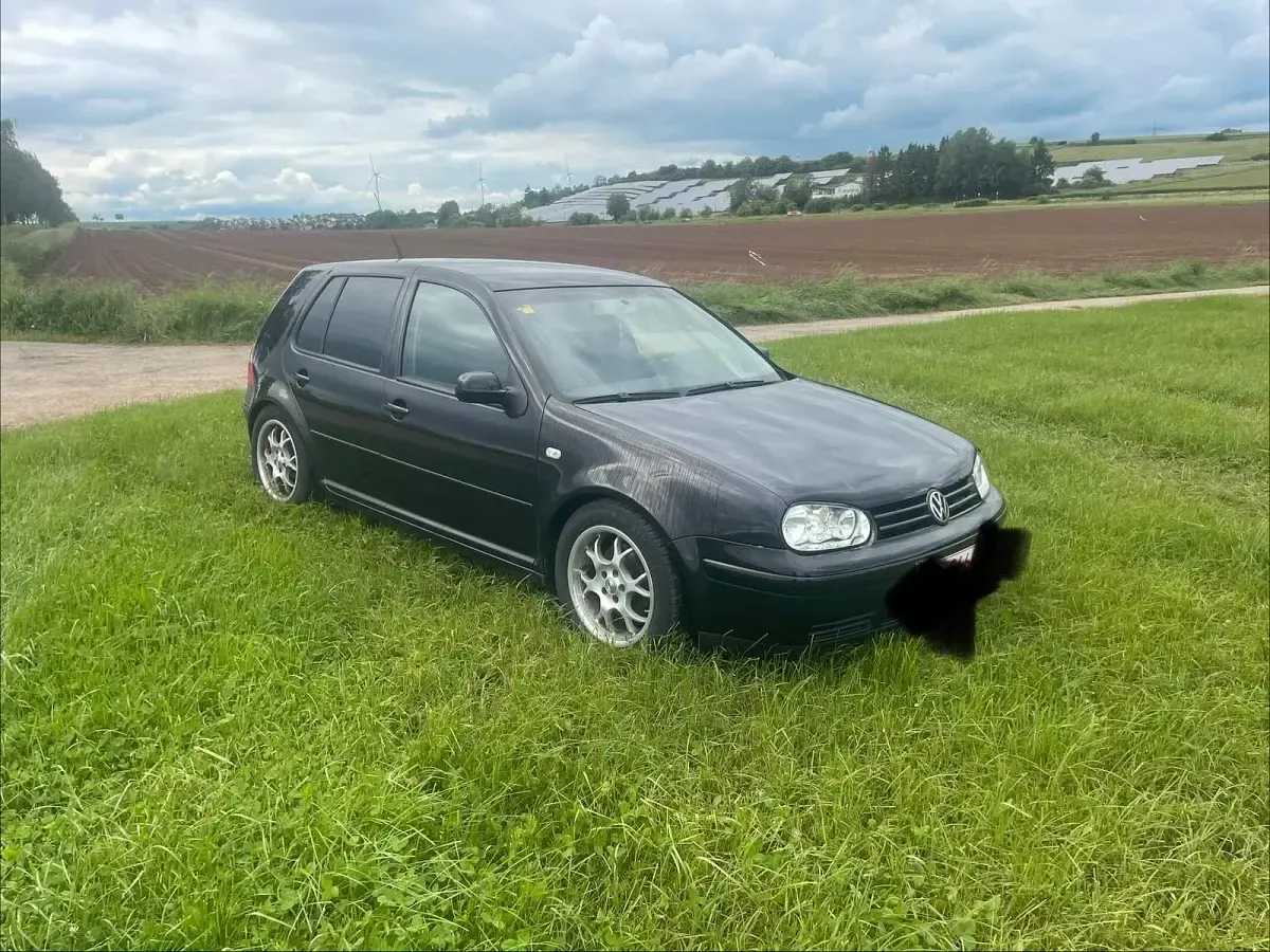 Gebraucht VW Golf IV 101 PS (74 kW) 2003 Schwarz Limousine