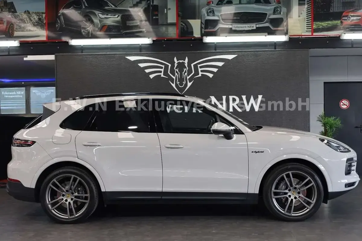 Gebraucht Porsche Cayenne 462 PS (339 kW) 2021 Grau SUV