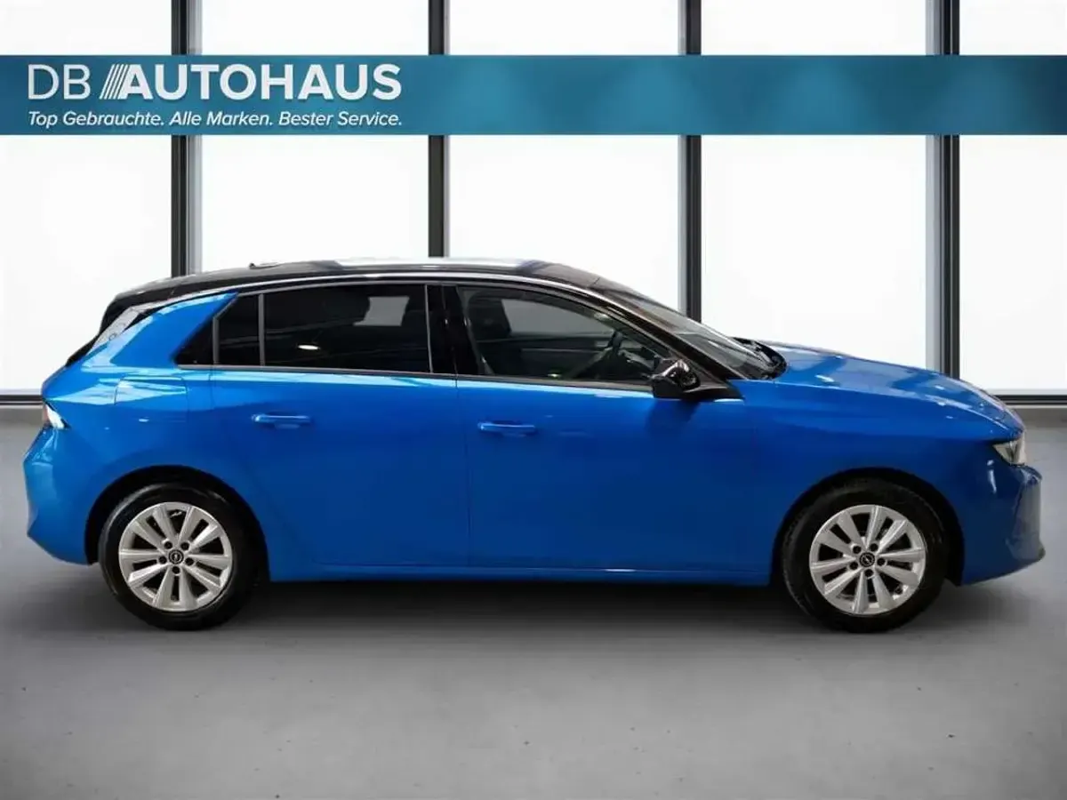 Gebraucht Opel Astra Business Elegance 131 PS (96 kW) 2024 Blau Kleinwagen