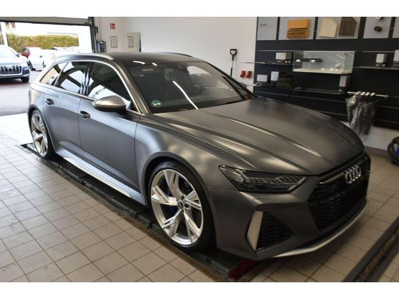 Gebraucht Audi RS6 Design 600 PS (441 kW) 2021 Matteffektlackierung audi exclus Kombi