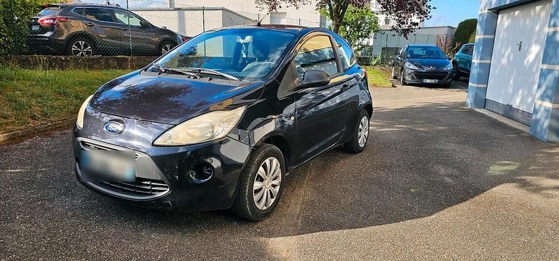 Second-hand Ford Ka 70 CP (51 kW) 2010 Negru Hatchback