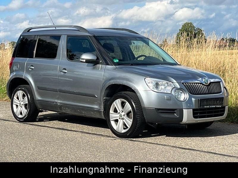 Grau Gebraucht 2010 Skoda Yeti Experience SUV | 4.900 € (Guter Preis) - Bild 1/4